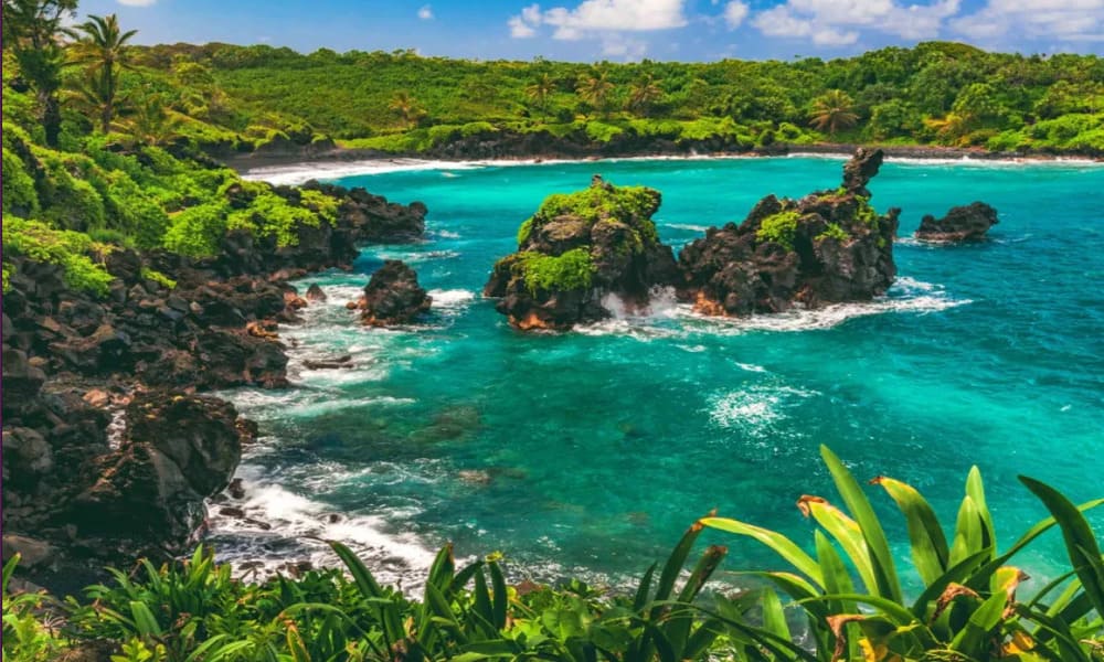 Maui Pulau dengan Pantai yang Menakjubkan dan Pemandangan Alam yang Spektakuler