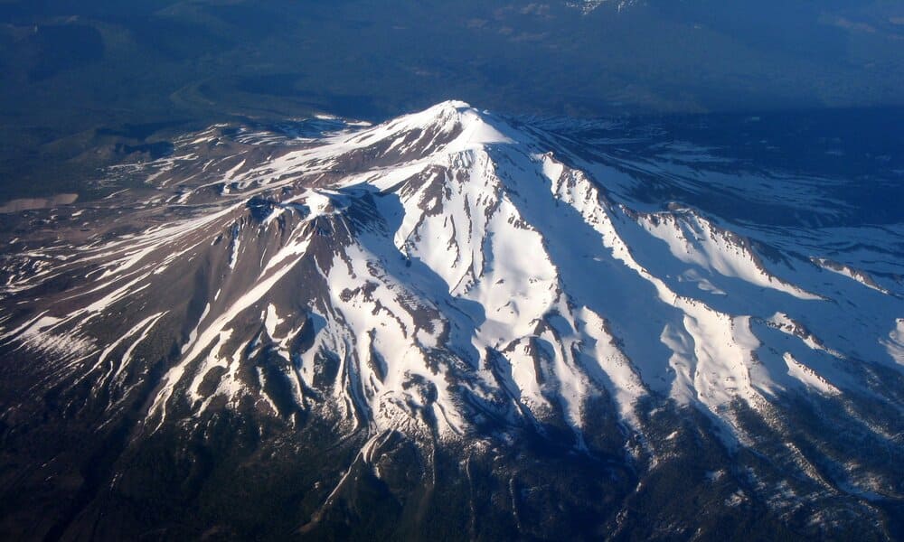 Menelusuri Keajaiban Alam Gunung Shasta California