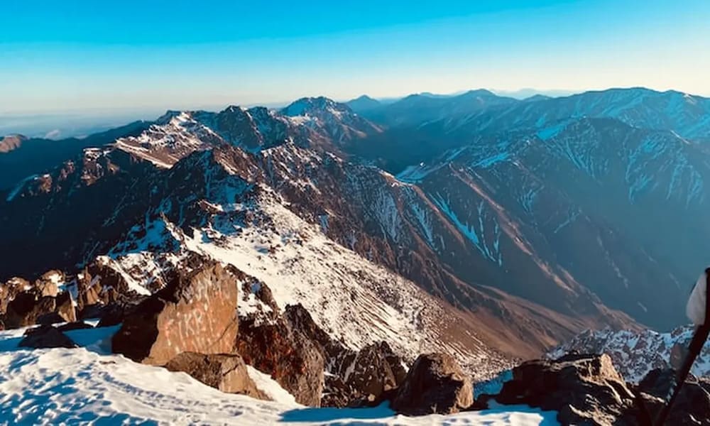 Mount Toubkal Keindahan dan Tantangan Gunung Tertinggi di Afrika Utara